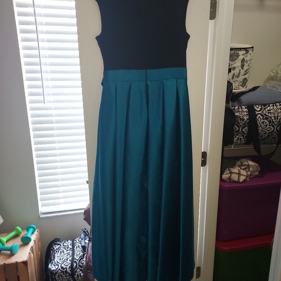 High low black and teal gown - Picture 4 of 6